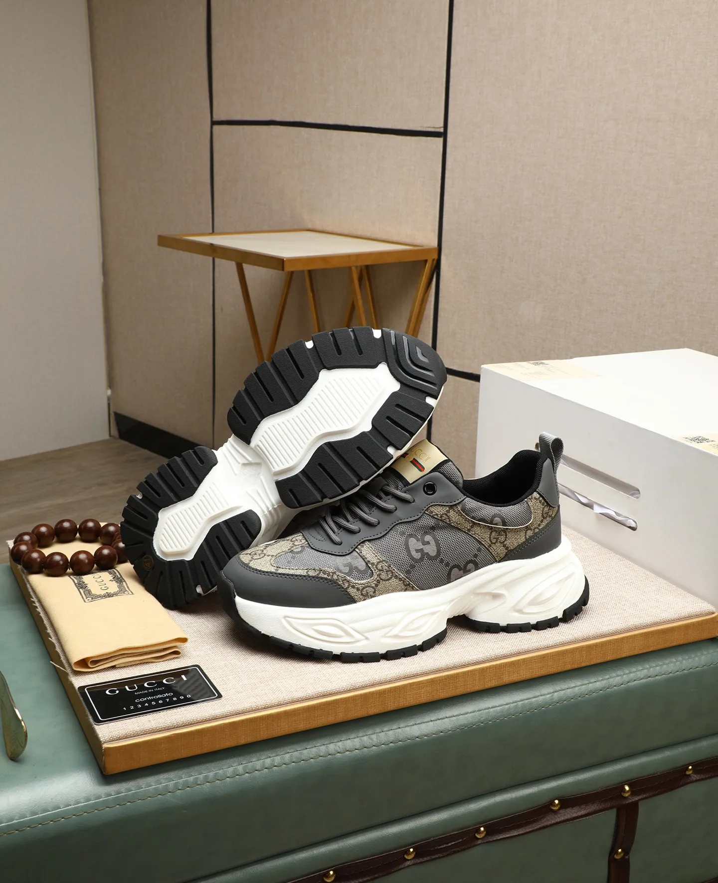 Men's men's shoes💰460 GUCCI🔍🔍2025 latest model Available at the counter at the same time, original calfskin imported from Italy, genuine leather lining, (high-end, extravagant, and classy) with exquisite workmanship, soles: original soles specially provided by the original factory, ⚠Exclusive double-layer movable molded soles are super comfortable⚠, real photos🎬The real ones are better🔍🔍"High quality·Follow the order" code number 39-44 (38 45 46 customized)